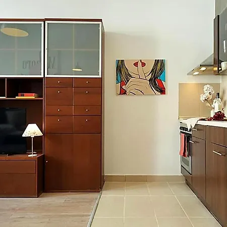Apartamento Pop Art 2br Heart Of Gozsdu's Nightlife Steps From Everything Budapest